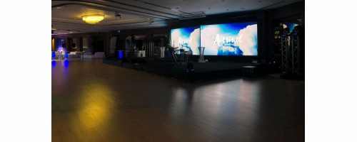Delphin-be-Grand-Gala